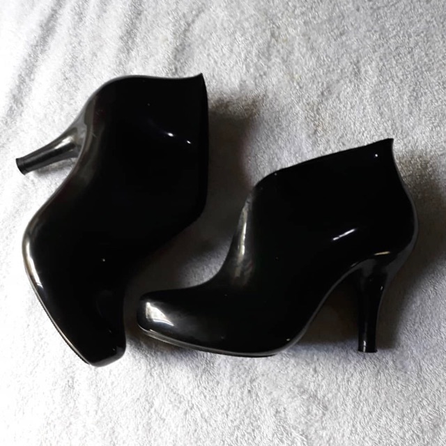 melissa ankle boots