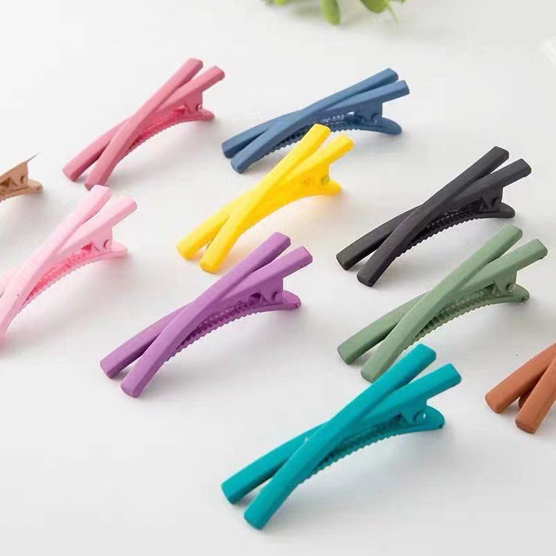 Beautiful Korean style Accessories X-shaped hair clip（Multiple color random  hair） | Shopee Philippines