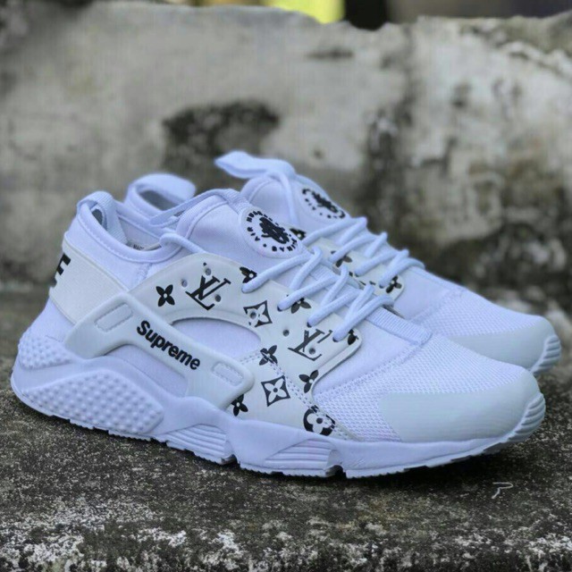 nike huarache supreme