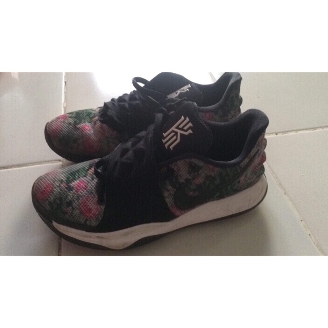 nike kyrie low 1