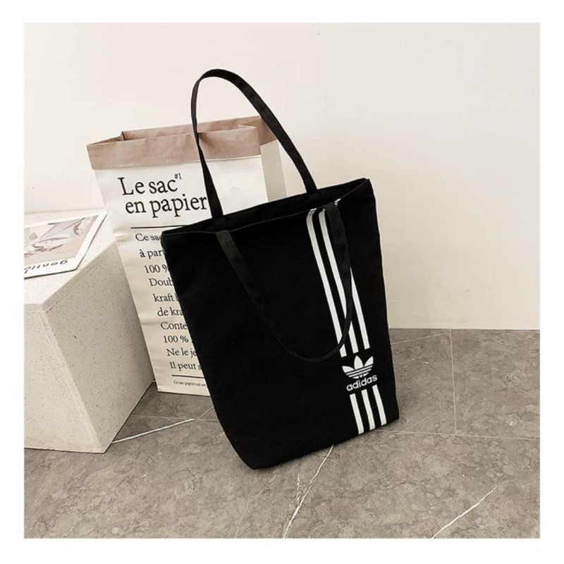 adidas Originals trefoil shopper in black