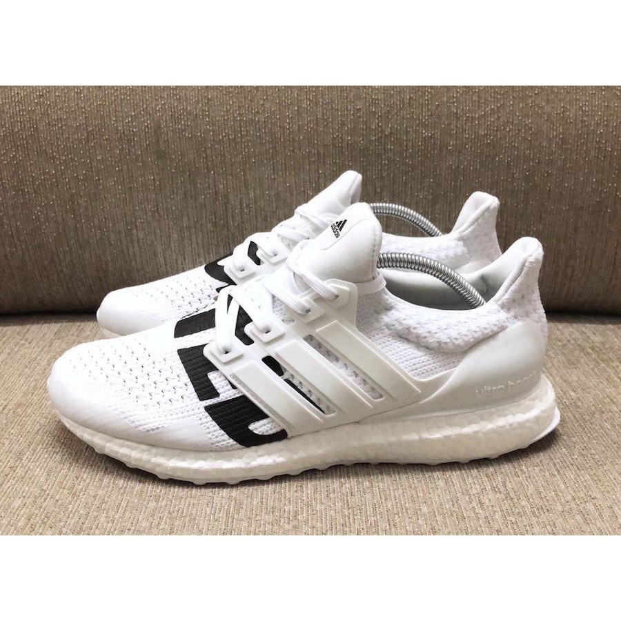 ultra boost 4.0 white womens