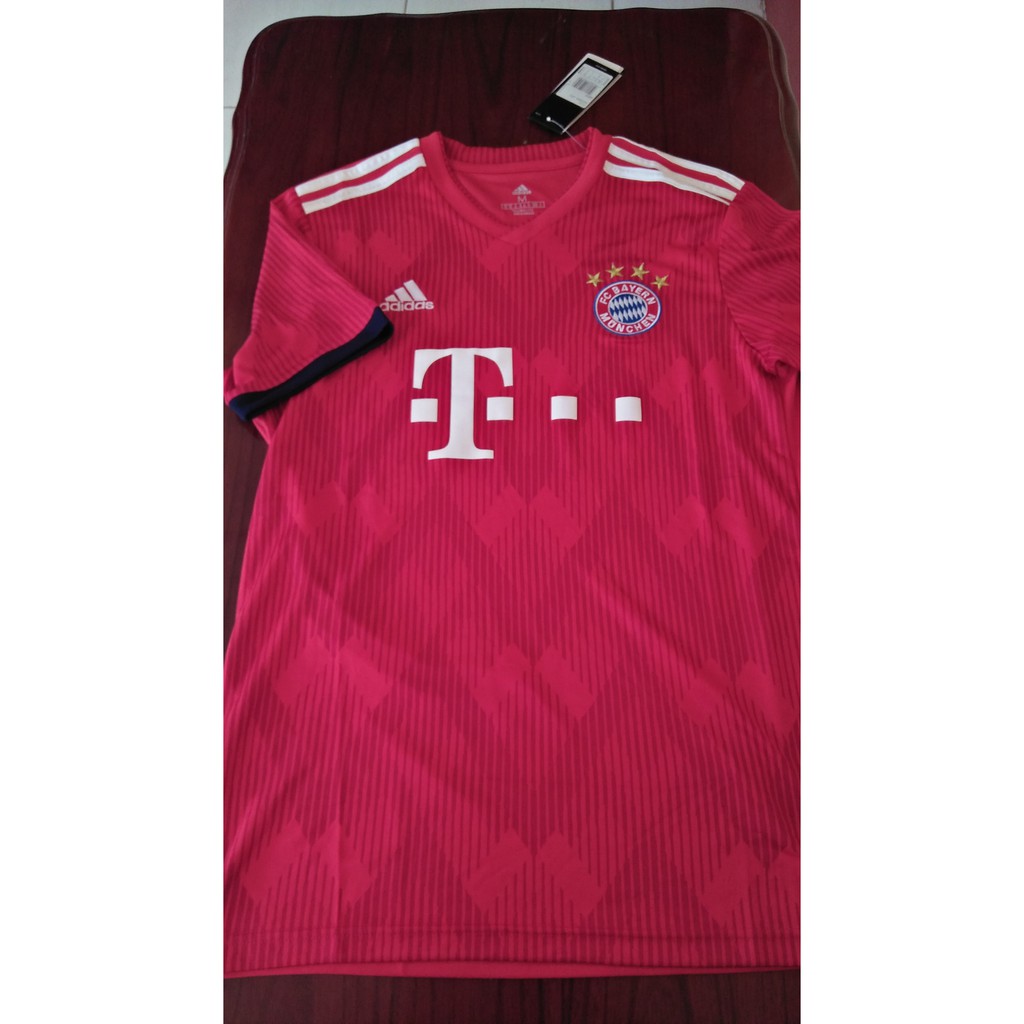 bayern munich pink jersey