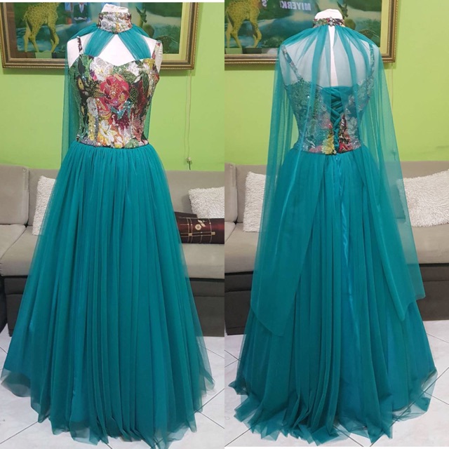 gown green