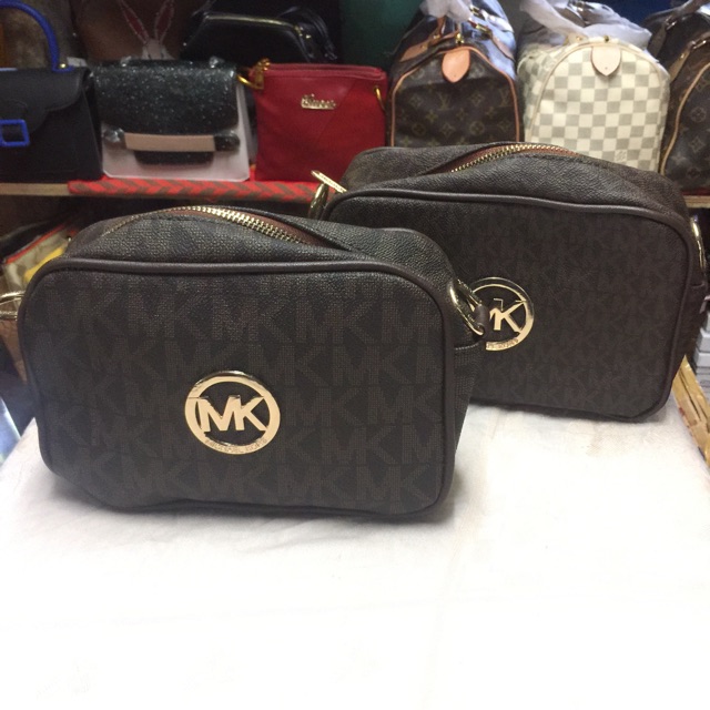 mk small sling bag