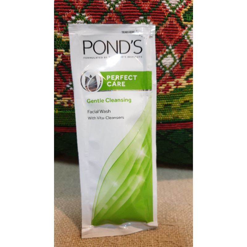 ponds green face wash