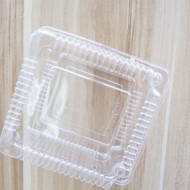 Clear Plastic Container for food, baked goods and other items 4 7/8" x