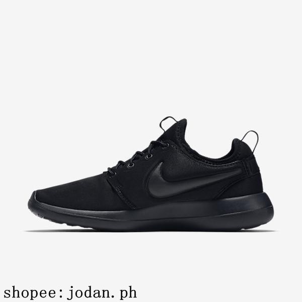 nike roshe 2 triple black