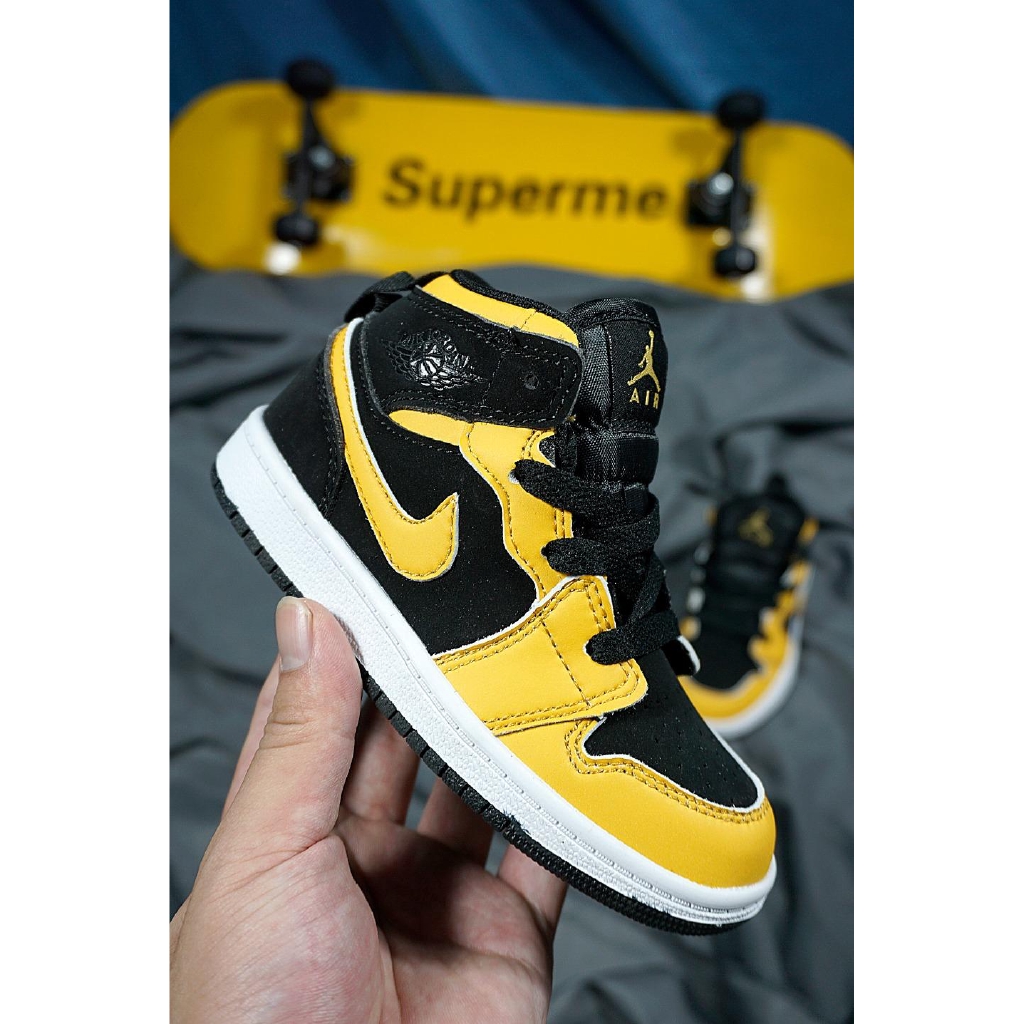 yellow nike shoes for kids