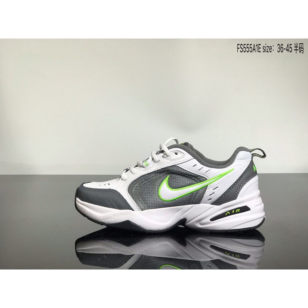 nike old tennis shoes