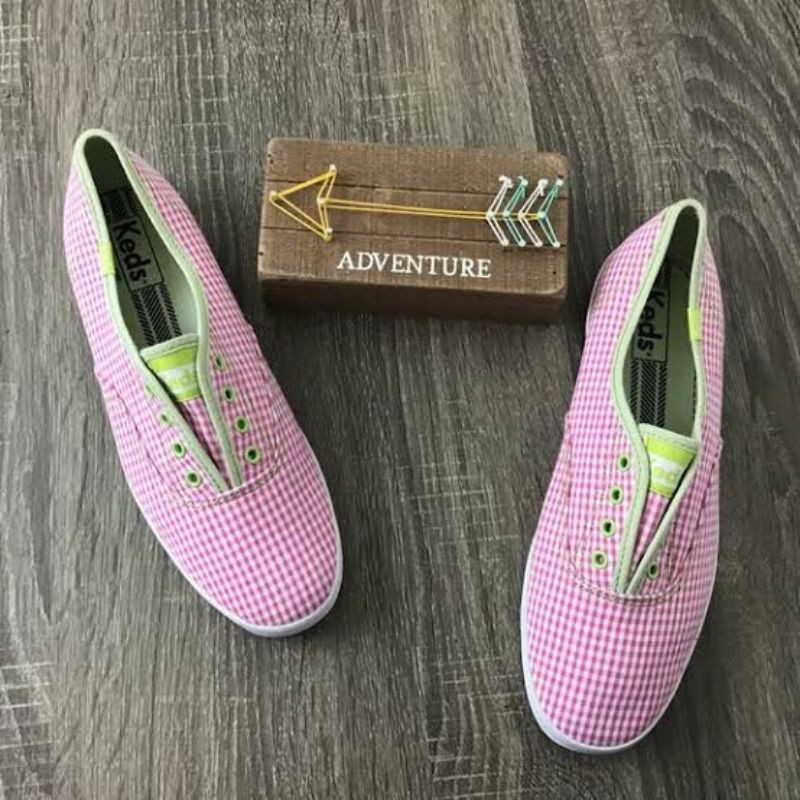 pink brand shoes