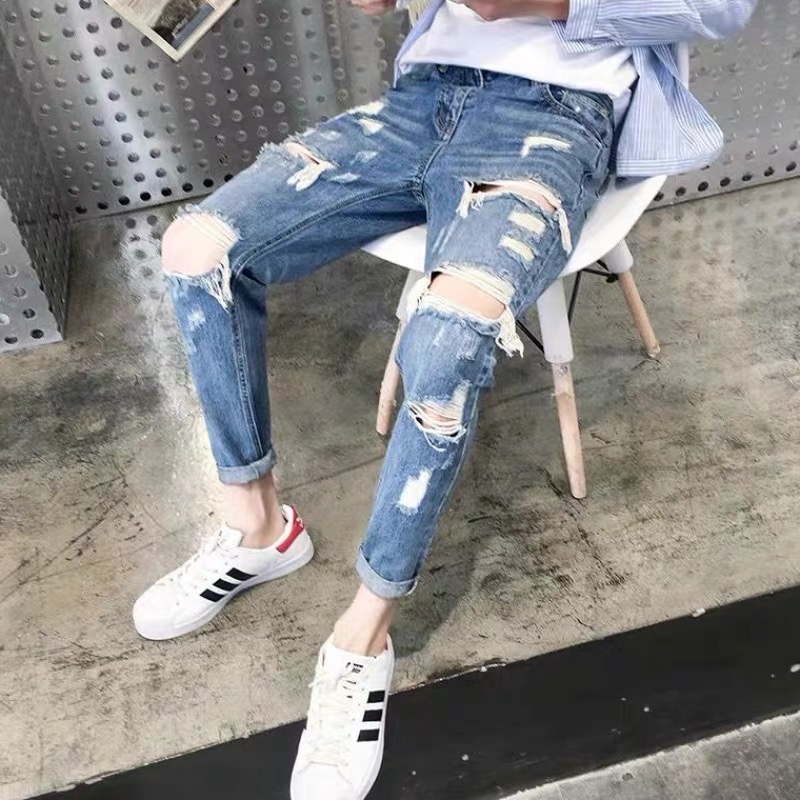 jeans pant scratch