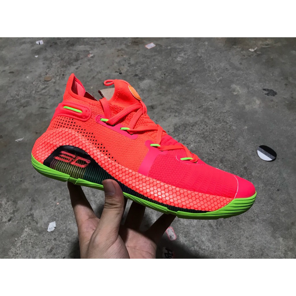 curry 6 red green