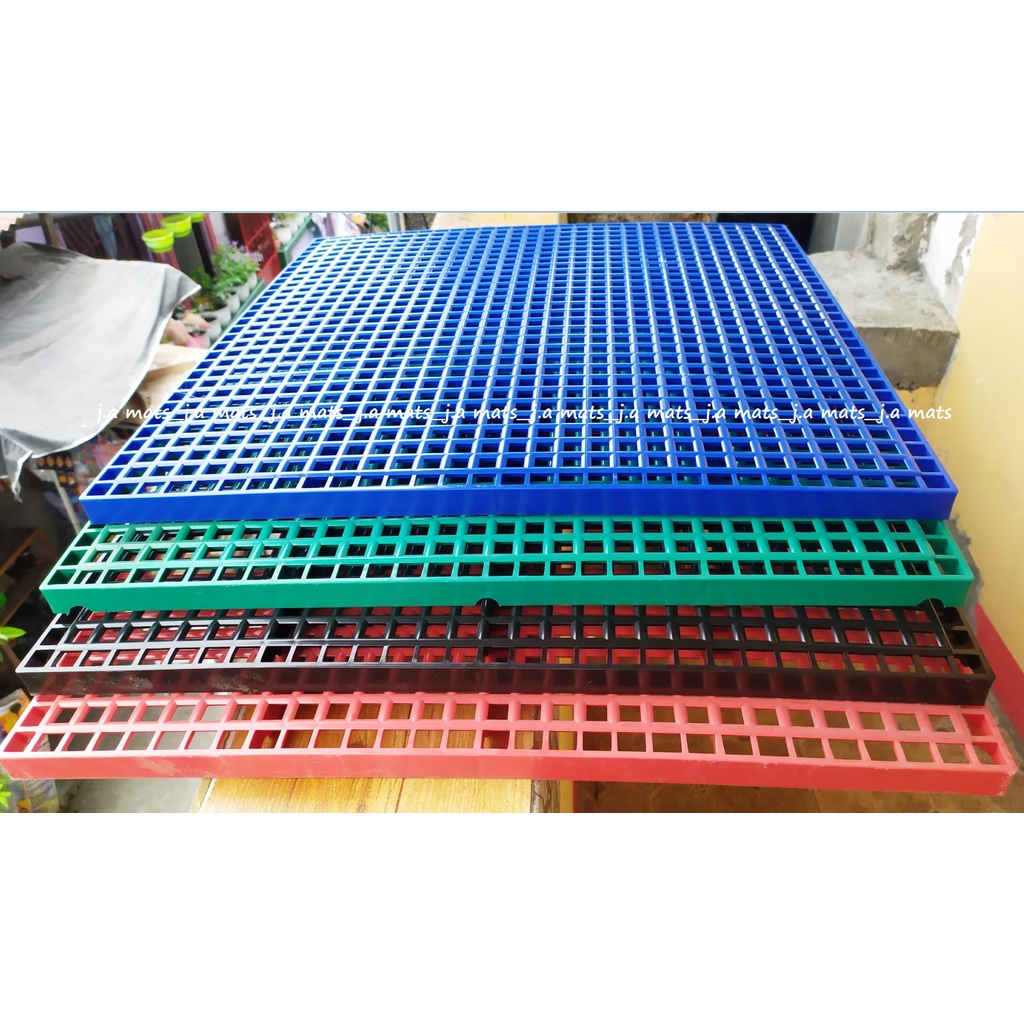 Plastic Matting 2x2ft Pet / Rabbit Matting Rabbit Cage/Dog Cage