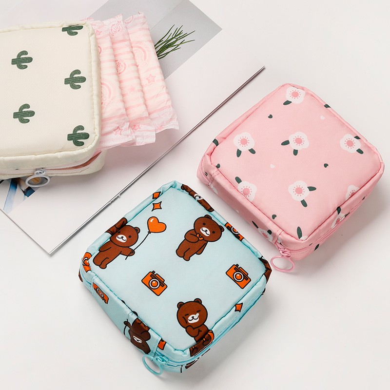 sanitary napkin carrying case