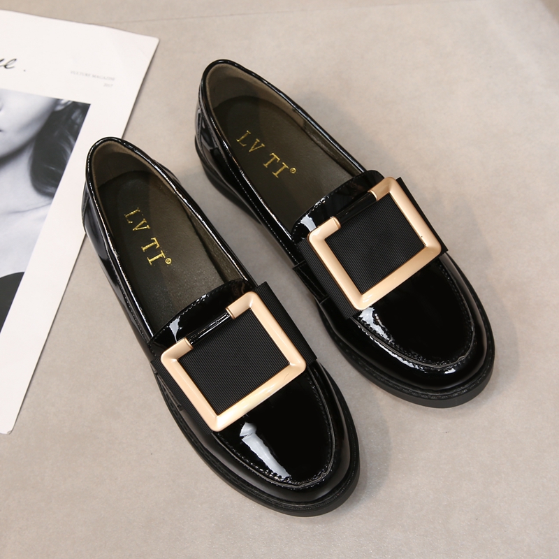 large wide womens shoes