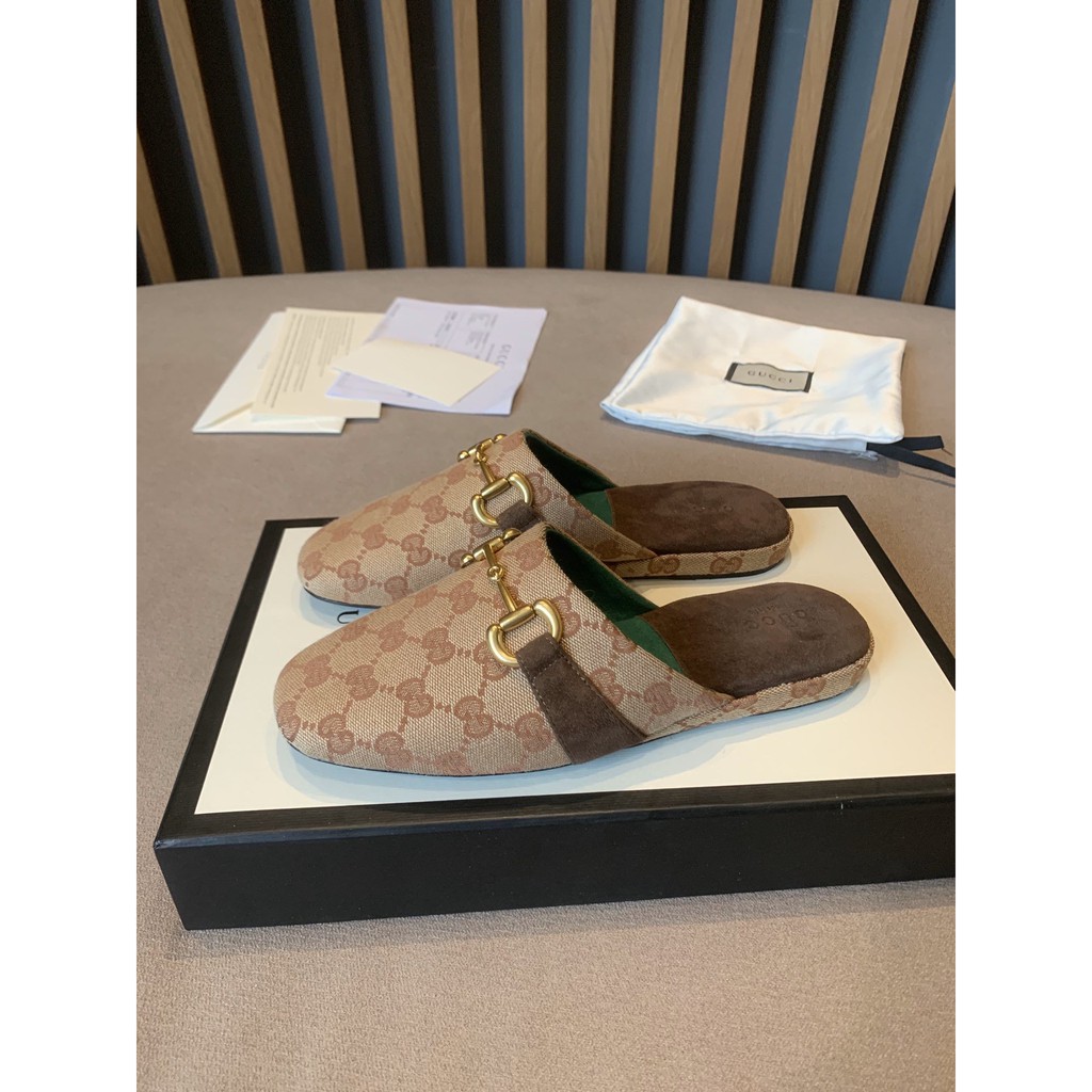 gucci leather flip flops