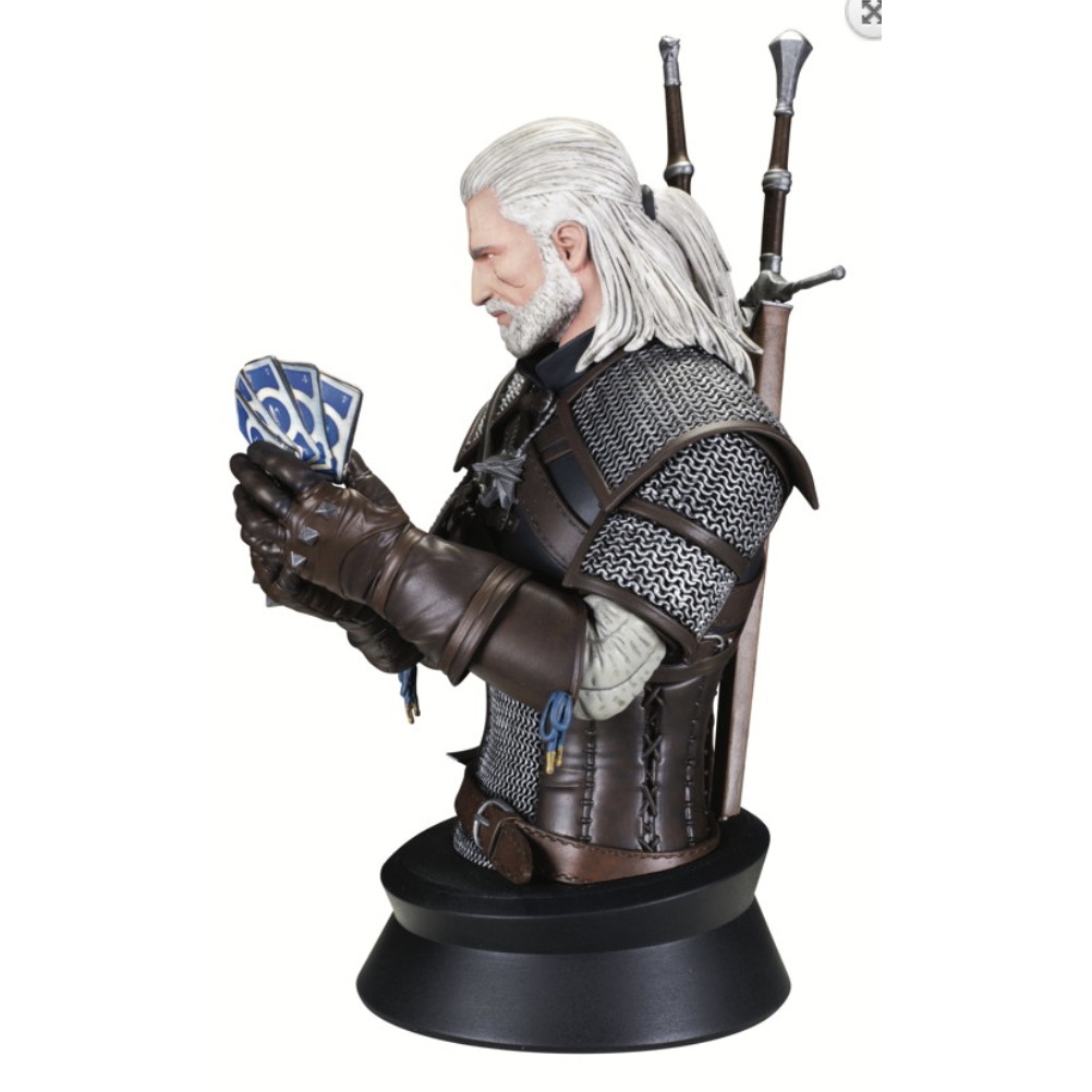 Dark Horse 8.5 Inch The Witcher 3 Wild Hunt Geralt Playing Gwent Bust PVC Statue 