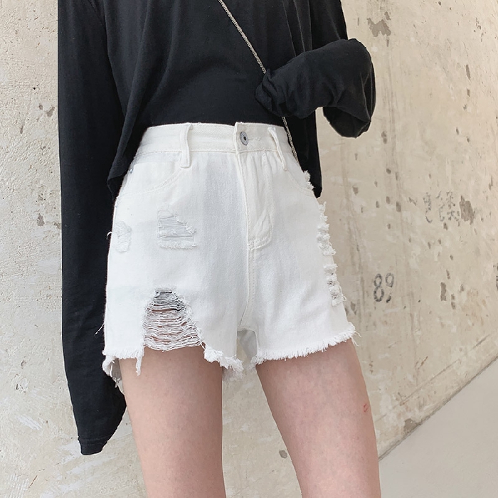 white casual shorts womens