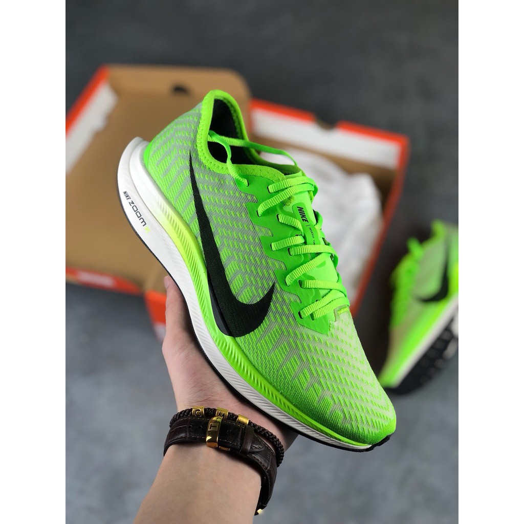 green nike running shoes womens