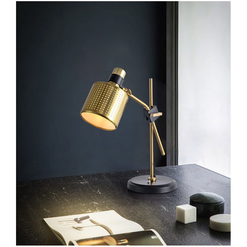 casa life magnified task lamp