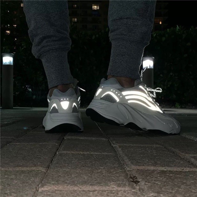 yeezy 700 static 3m