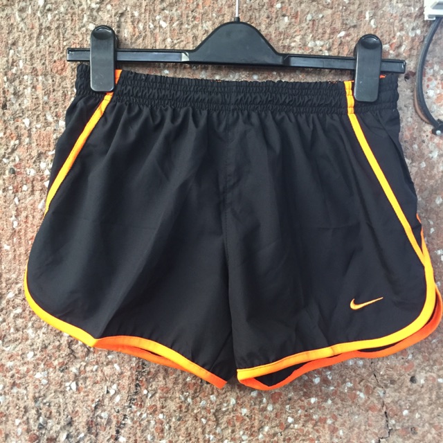 nike booty shorts womens