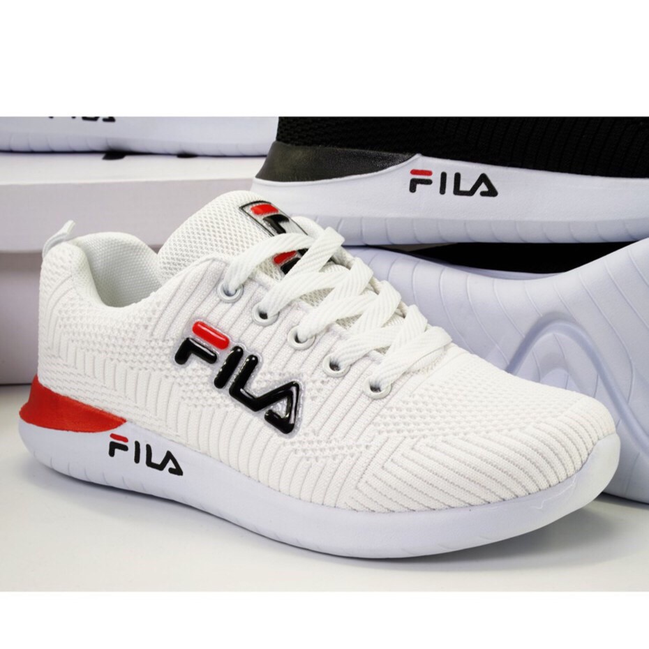 white fila running shoes