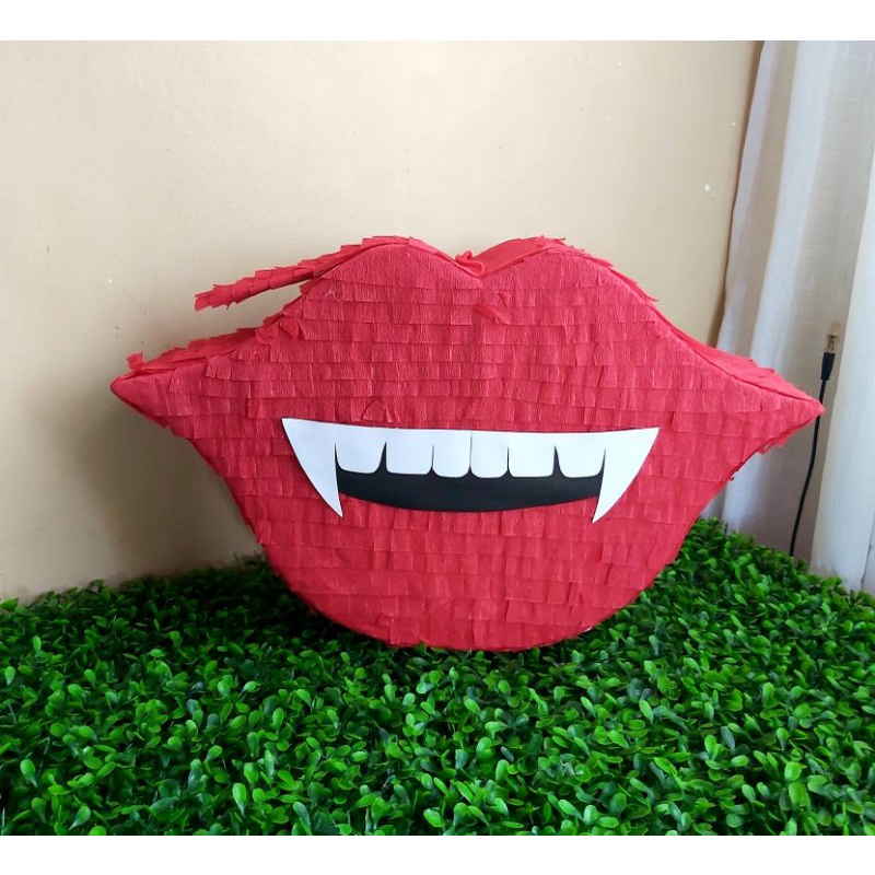 halloween-pinata-vampire-lips-shopee-philippines