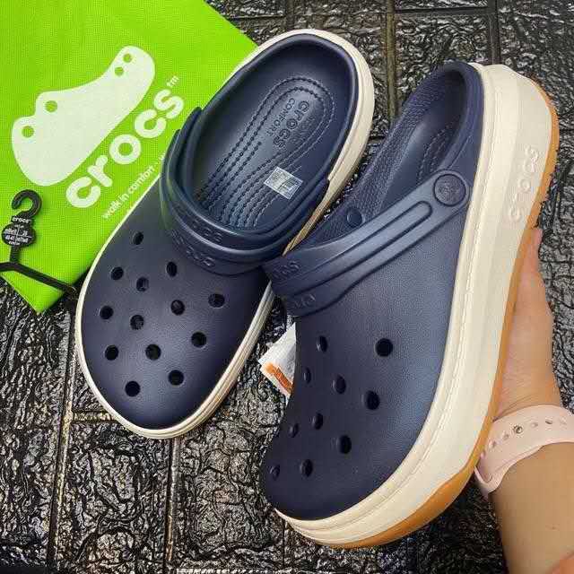 Crocs new slippers online