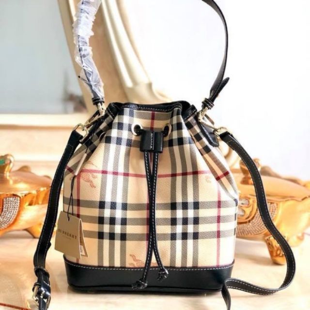 burberry bucket tote