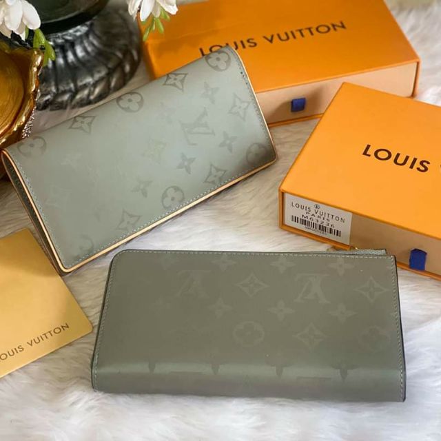 louis vuitton monogram titanium wallet