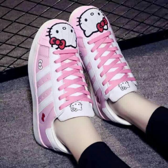 HELLO KITTY ADIDAS SUPERSTAR REPLICA 