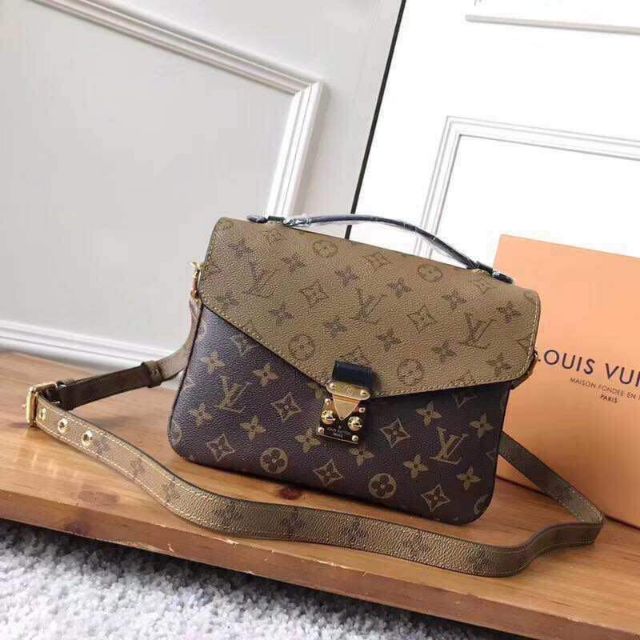 louis vuitton beige handbag