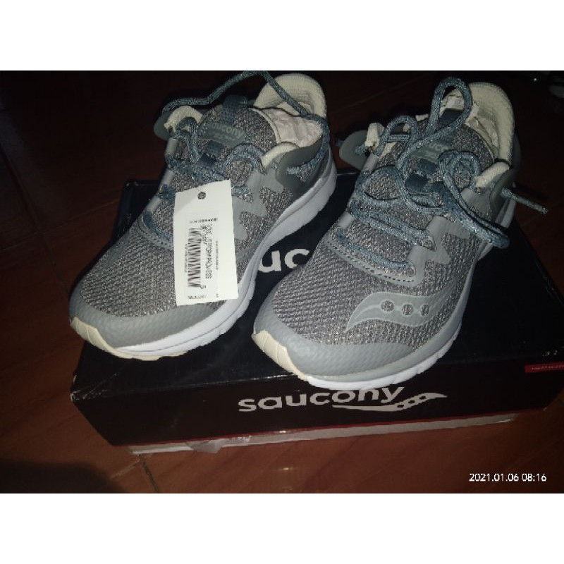 saucony price