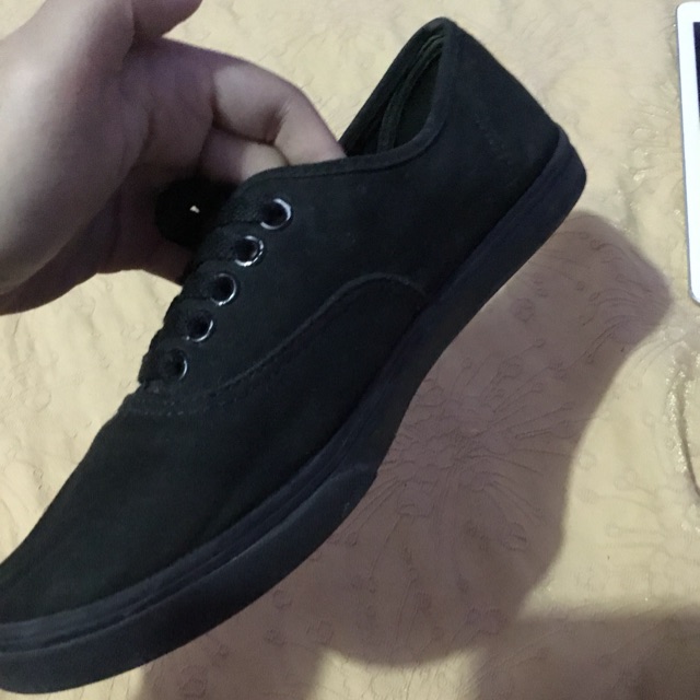 vans authentic lo pro leather