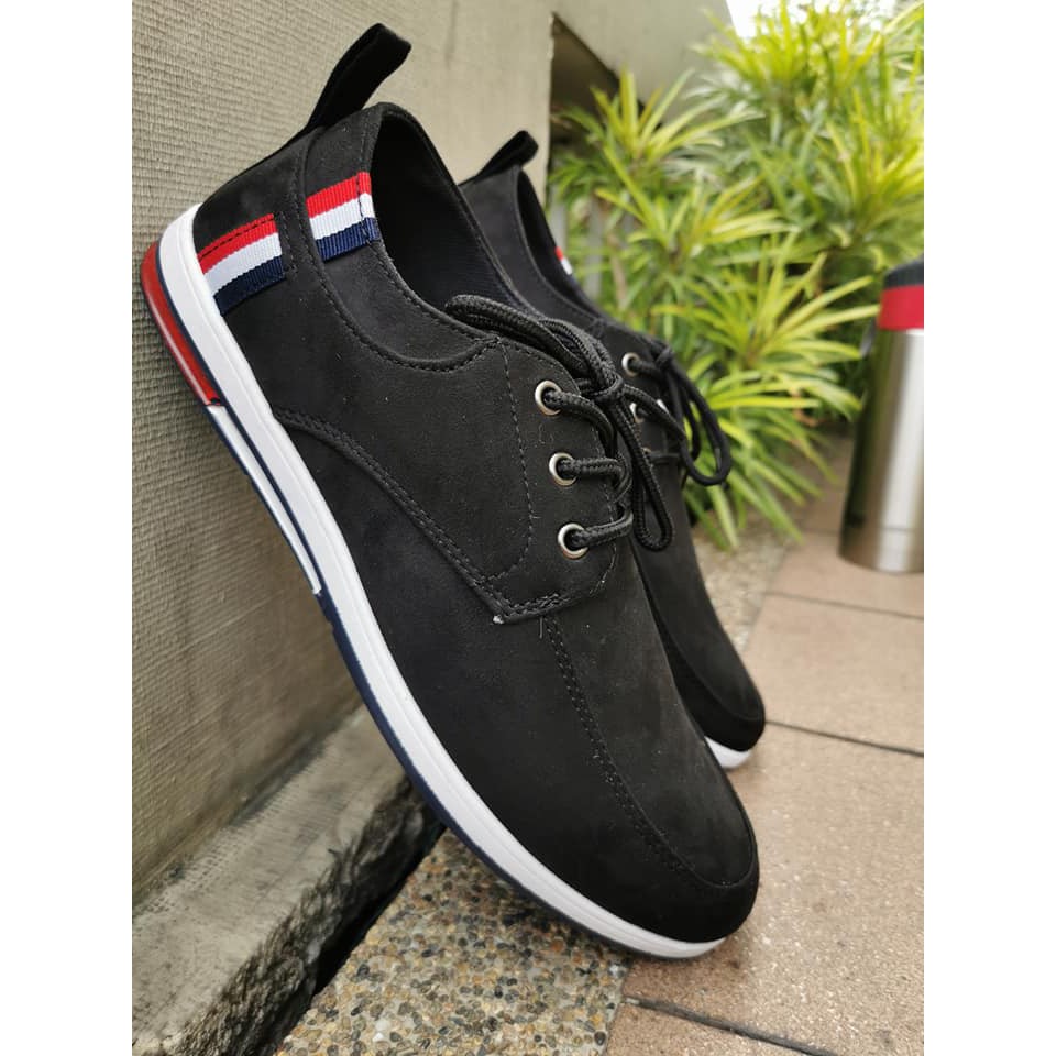 lace up driving shoes