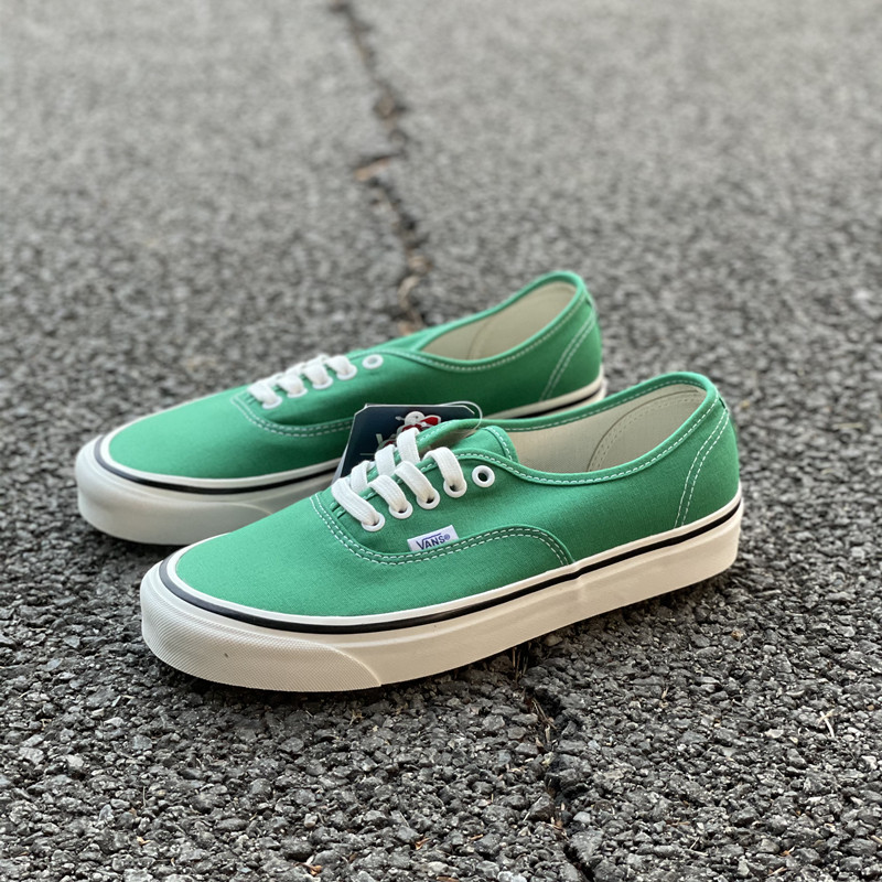 vans authentic 44 dx green