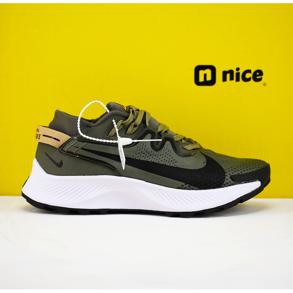 dark green nike shoes womens