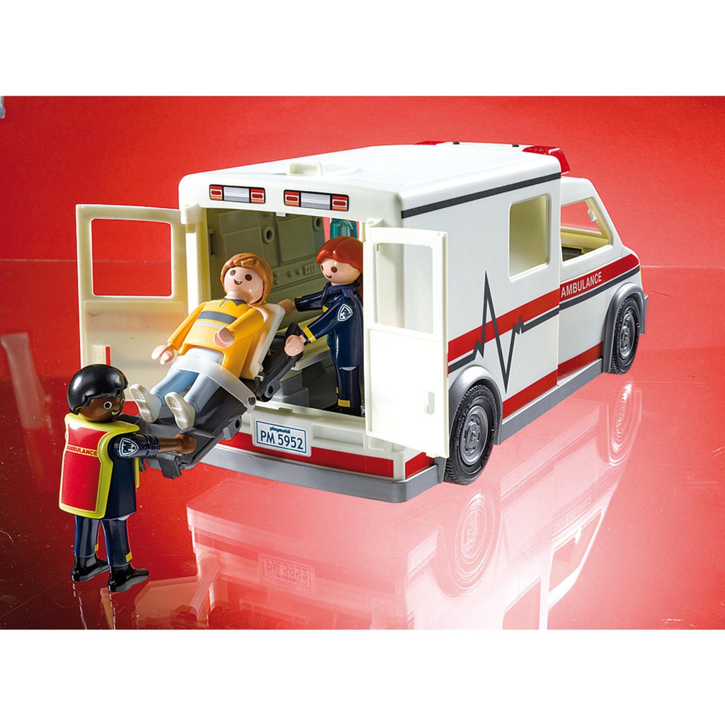 playmobil ambulance station