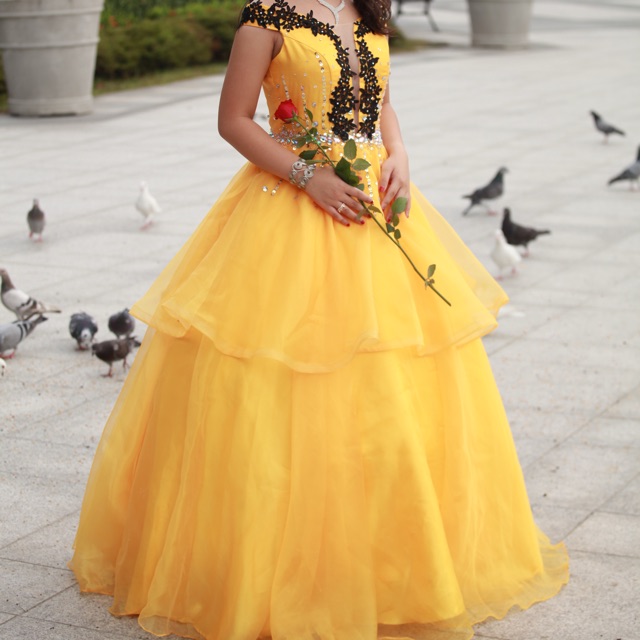 yellow gown with sleeves