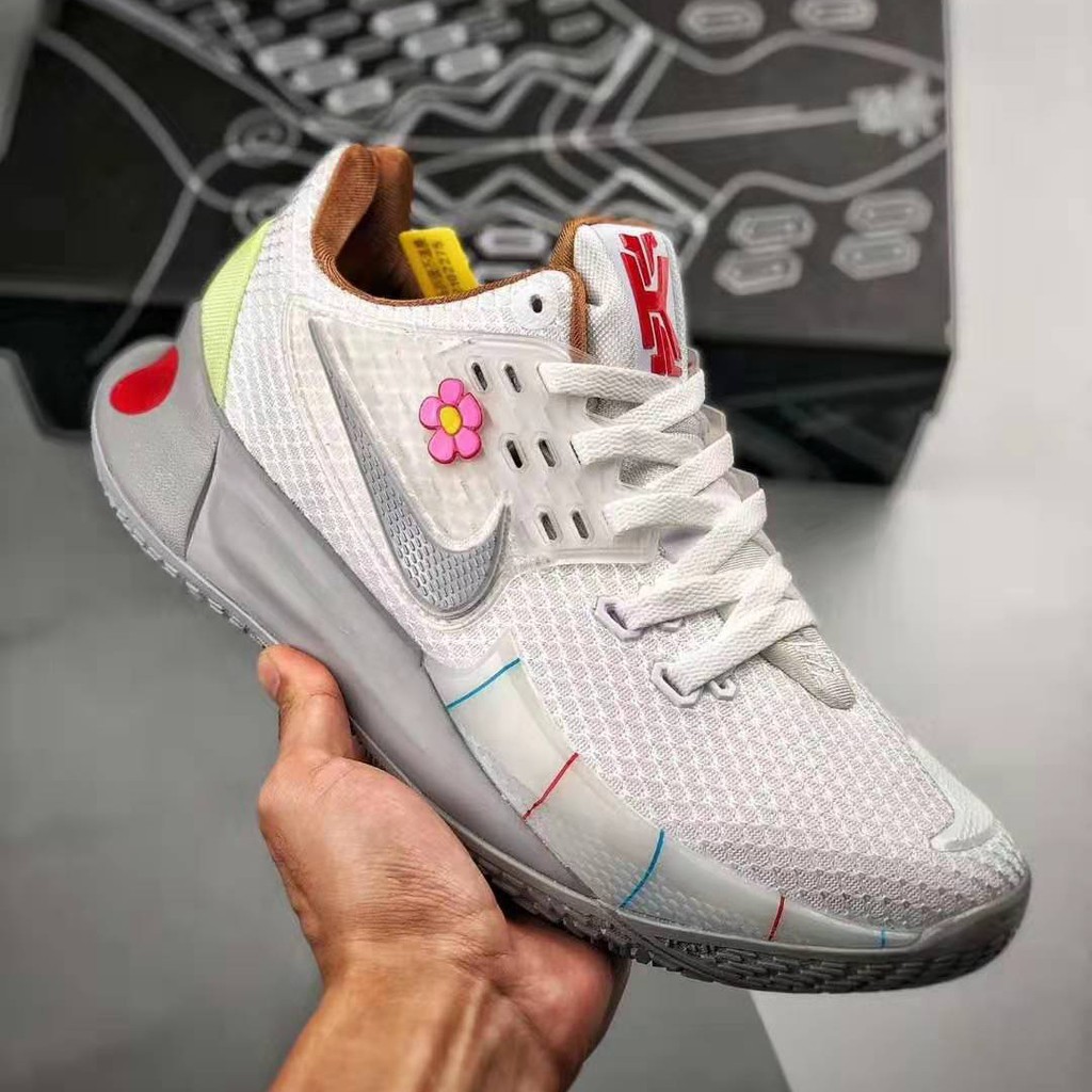 sandy basketball shoes