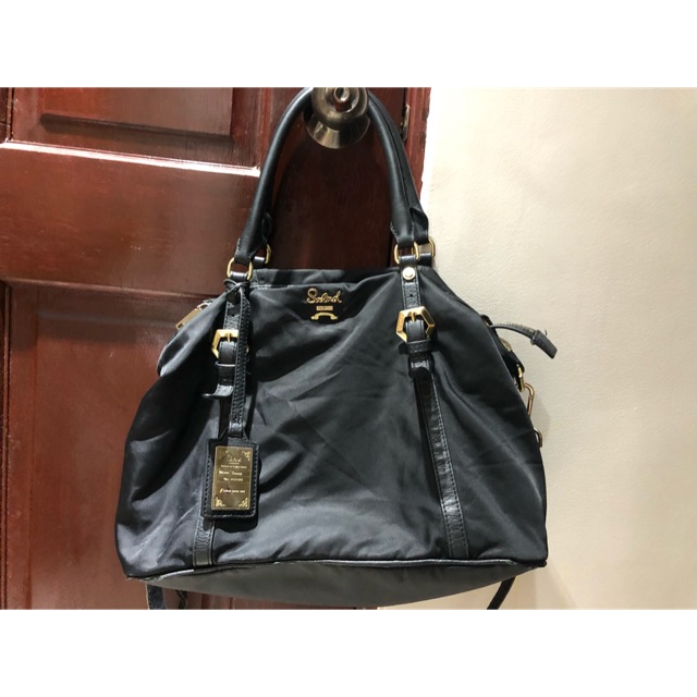 black nylon bag