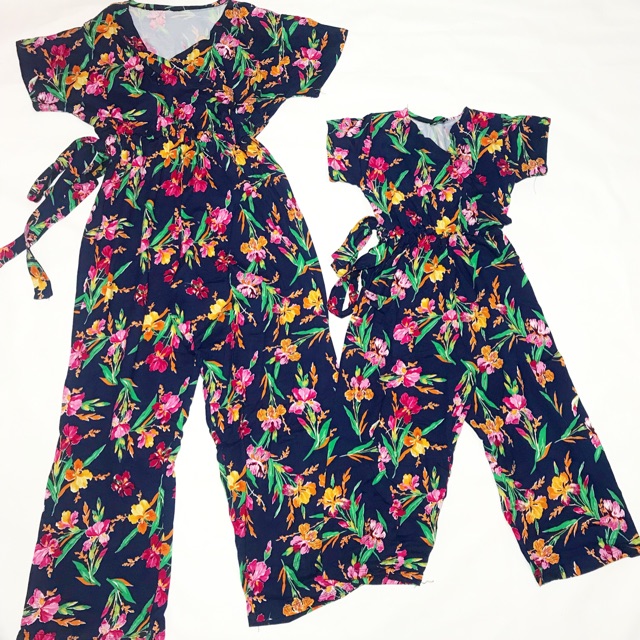 breastfeeding friendly jumpsuit