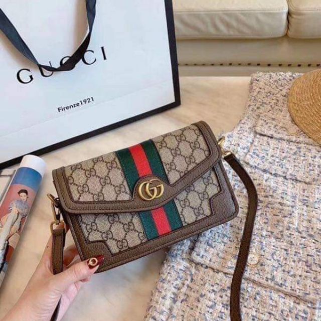 gucci sling pouch