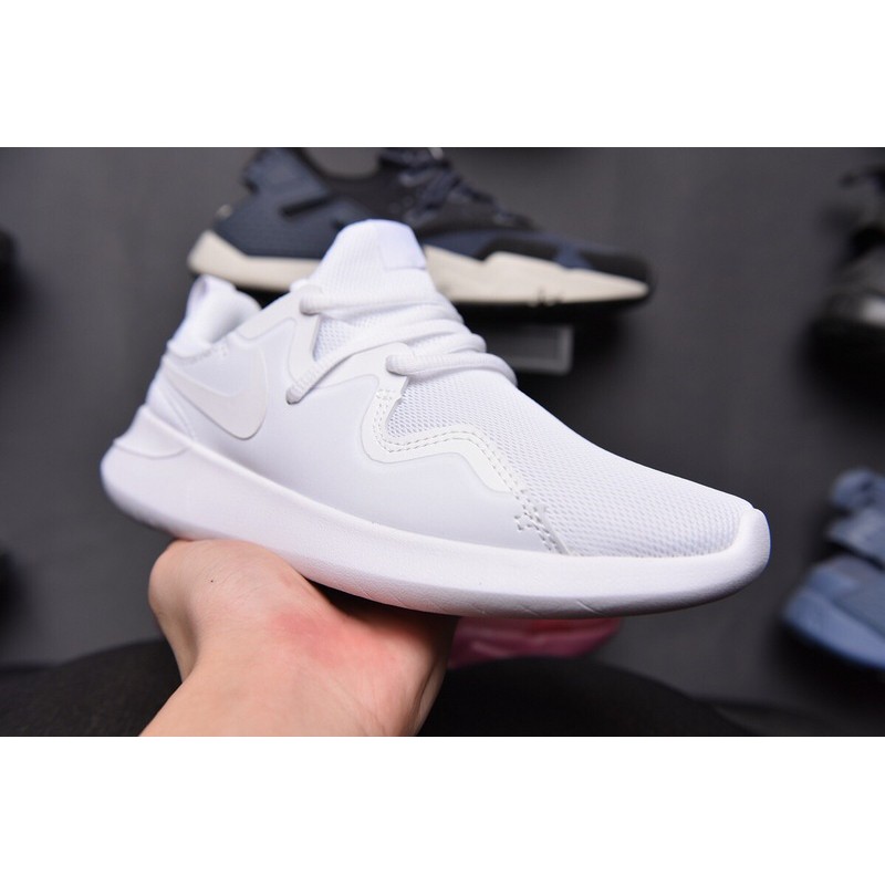 nike tessen ladies trainers