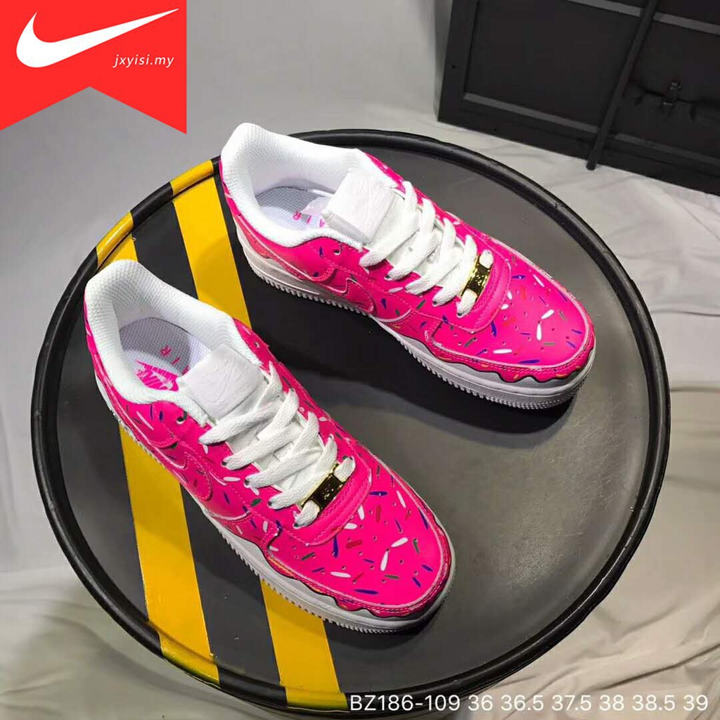 nike princess sneakers