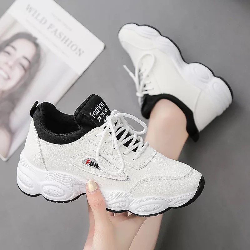 【HHS】Korean Running rubber Shoes White Sneakers For Women Shopee
