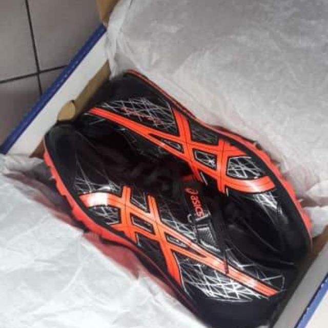 asics long jump pro spikes