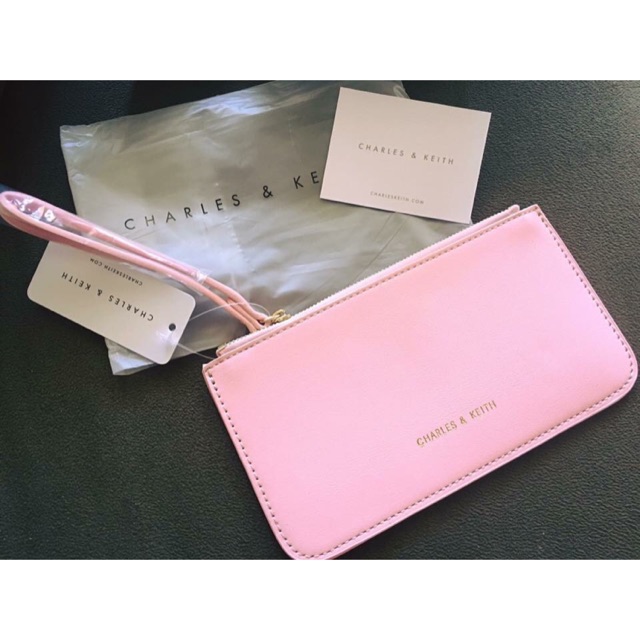 charles and keith wristlet